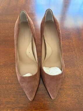 Banana Republic Suede Pointed-Toe Pumps in Warm Brown